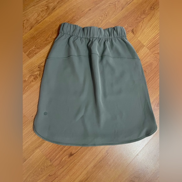 LULULEMON On The Fly Skirt (Woven) - Picture 2 of 5